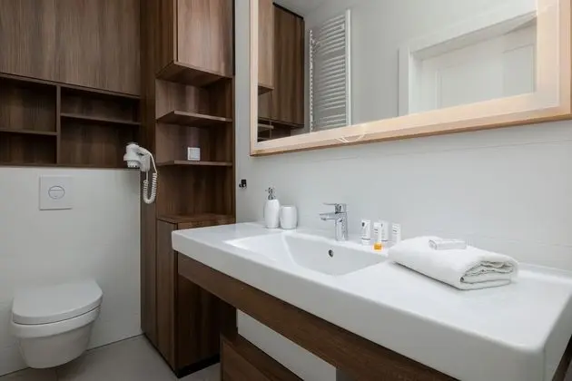 Stüdyo, Havuz Kullanımı, Plaj Kenarı