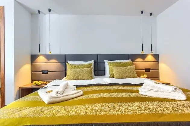 Deluxe Tek Büyük veya İki Ayrı Yataklı Oda