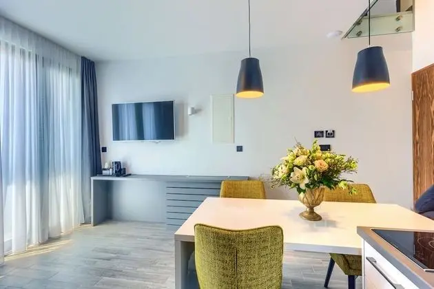 Luxury Apart Daire, 1 Yatak Odası, Sıcak Su Havuzu