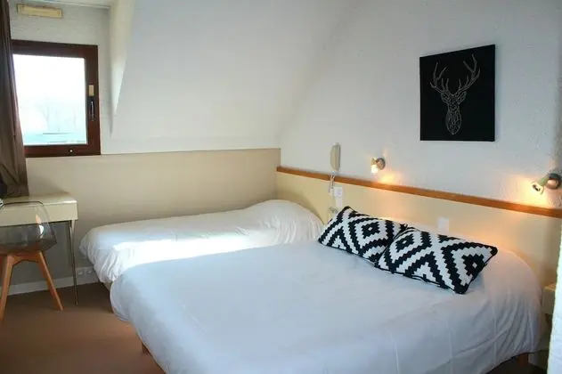 İki Ayrı Yataklı Oda, Sigara İçilmez