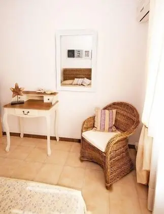 Tek Büyük veya İki Ayrı Yataklı Oda, Avlu Manzaralı