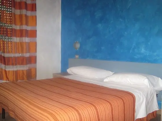 Oda, 1 Çift Kişilik Yatak