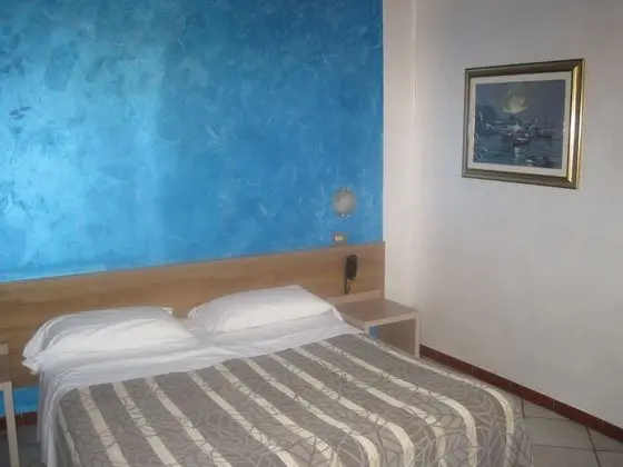 Oda, 1 Çift Kişilik Yatak