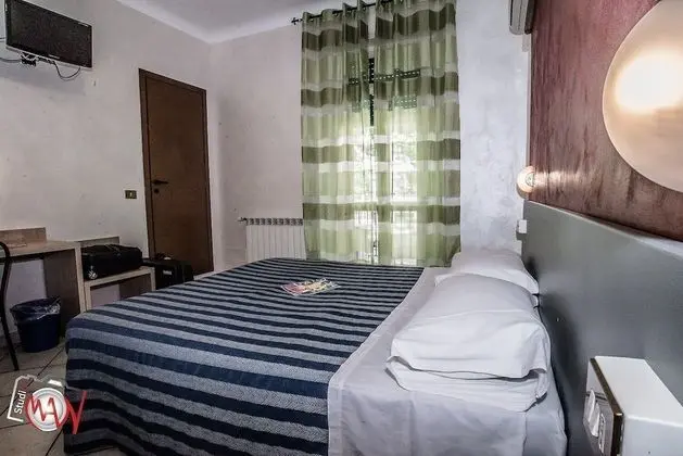 Oda, 1 Çift Kişilik Yatak