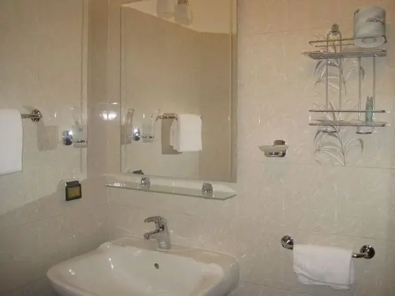 Oda, 1 Çift Kişilik Yatak