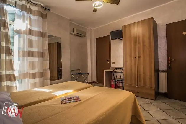 Oda, 2 Tek Kişilik Yatak