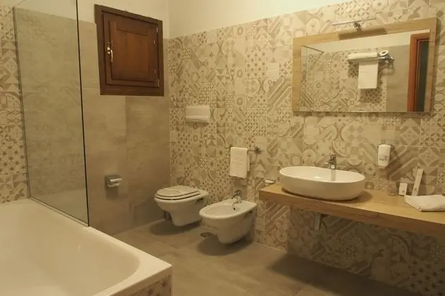 Standard Büyük Yataklı Tek Kişilik Oda