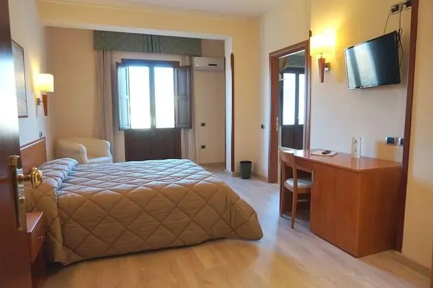 Standard Tek Büyük veya İki Ayrı Yataklı Oda