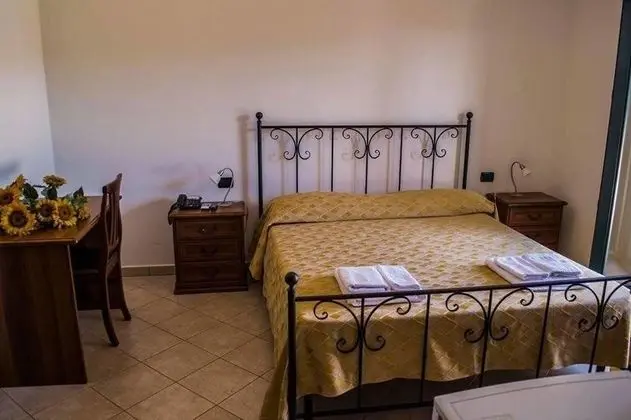 Economy Tek Büyük Yataklı Oda