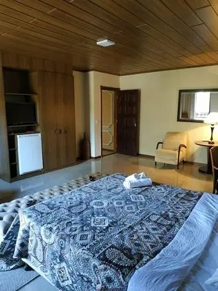 Premium İki Ayrı Yataklı Oda, 1 Büyük (Queen) Boy Yatak, Jakuzi, Tepe Manzaralı