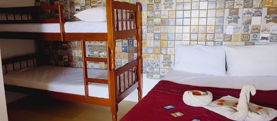 Basic Tek Büyük Yataklı Oda