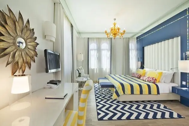 Comfort Tek Büyük veya İki Ayrı Yataklı Oda