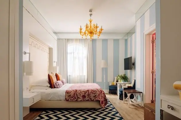 Comfort Tek Büyük veya İki Ayrı Yataklı Oda