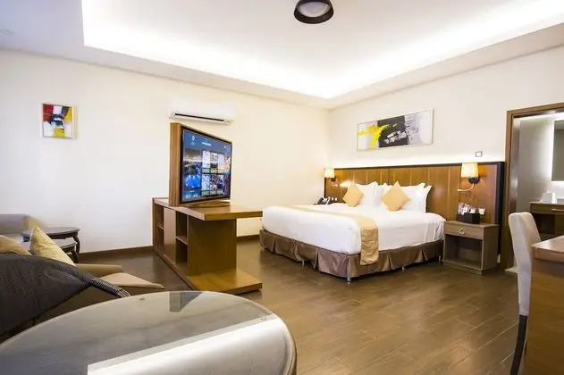 Deluxe Oda, 1 Büyük (Queen) Boy Yatak