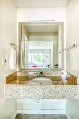 Basic Oda, 1 En Büyük (King) Boy Yatak