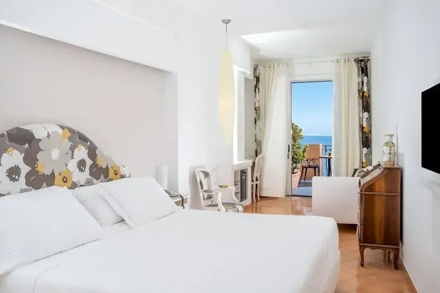Deluxe Tek Büyük Yataklı Oda, Balkon, Deniz Manzaralı