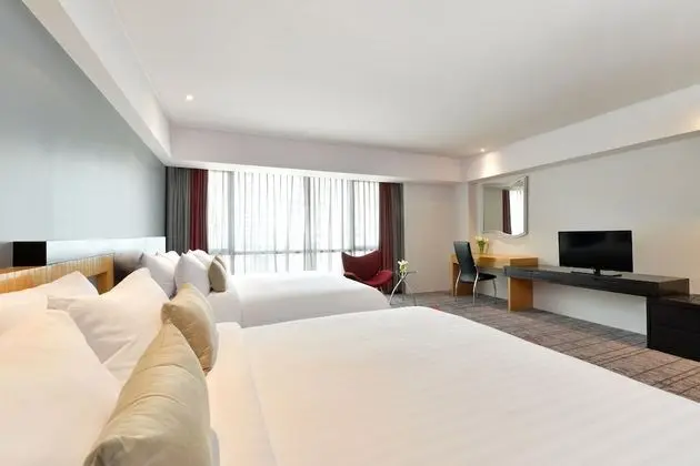Grand Deluxe Triple