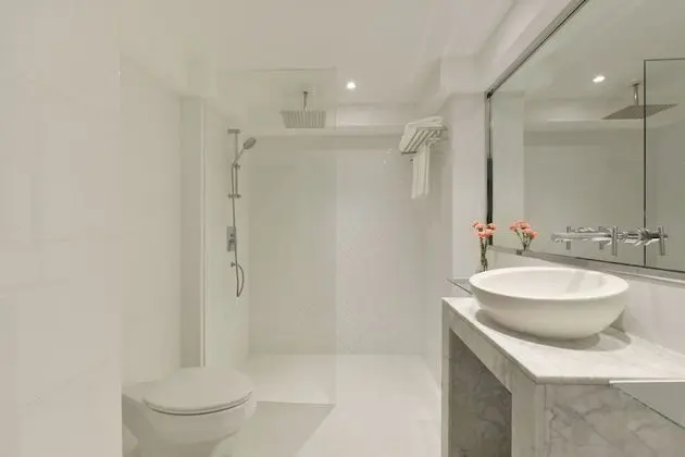 Tribeca Deluxe