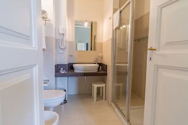 Standard Tek Büyük veya İki Ayrı Yataklı Oda