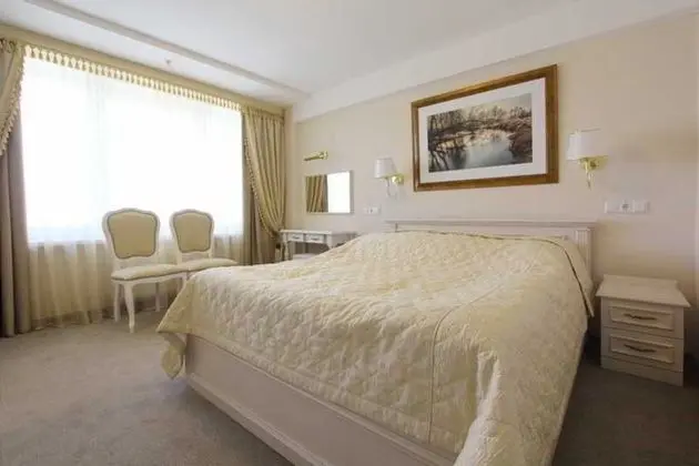 1 Çift ​​kişilik Yatak King Size Bed