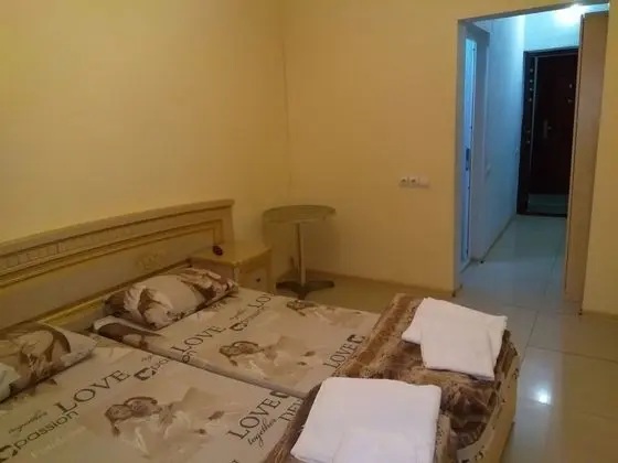 Comfort Tek Büyük veya İki Ayrı Yataklı Oda, Avlu Manzaralı