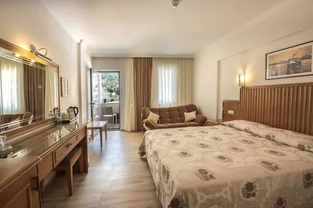 Deluxe Tek Büyük veya İki Ayrı Yataklı Oda, 1 Yatak Odası