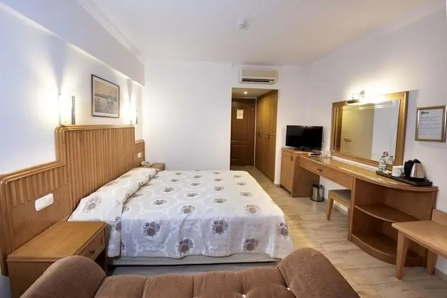 Deluxe Tek Büyük veya İki Ayrı Yataklı Oda, 1 Yatak Odası