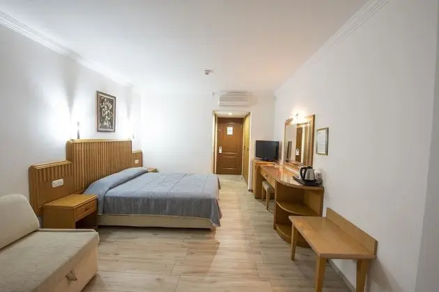 Deluxe Tek Büyük veya İki Ayrı Yataklı Oda, 1 Yatak Odası