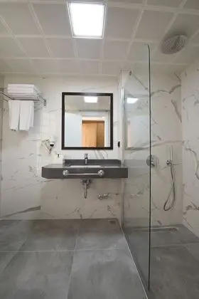 Deluxe Tek Büyük veya İki Ayrı Yataklı Oda, 1 Yatak Odası