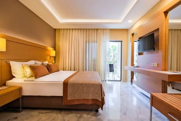 Comfort Kara Manzaralı Club Oda