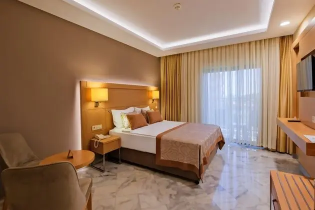 Comfort Kara Manzaralı Club Oda