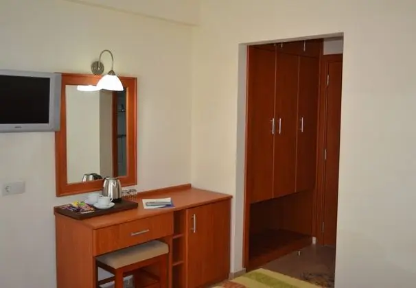 https://imagessl.etstur.com/files/images/hotelImages/TR/58872/l/Villa-Beldeniz-Genel-285696.jpg