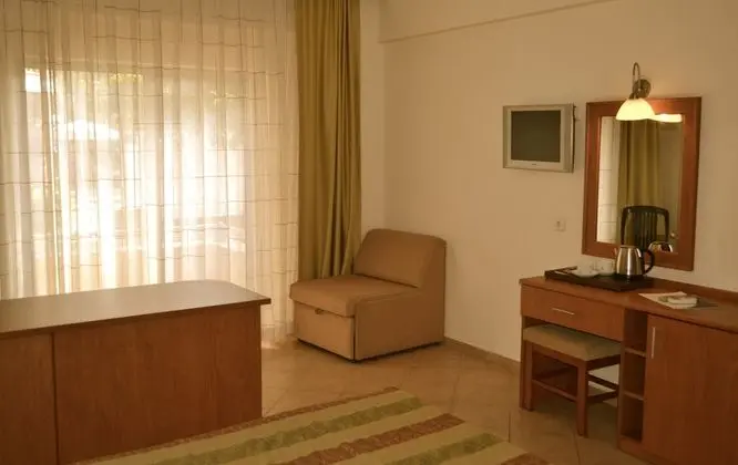 https://imagessl.etstur.com/files/images/hotelImages/TR/58872/l/Villa-Beldeniz-Genel-285698.jpg