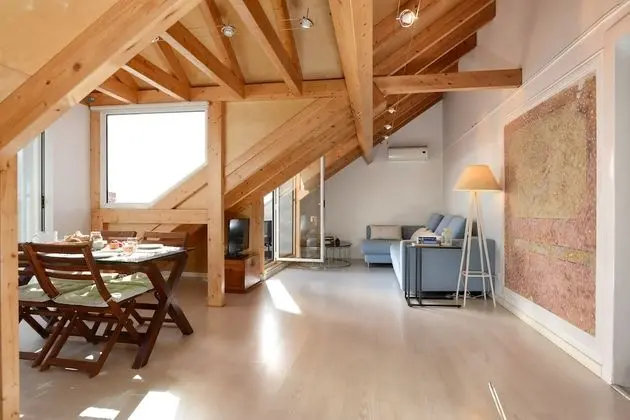 Apart Daire, 2 Yatak Odası, Nehir Manzaralı