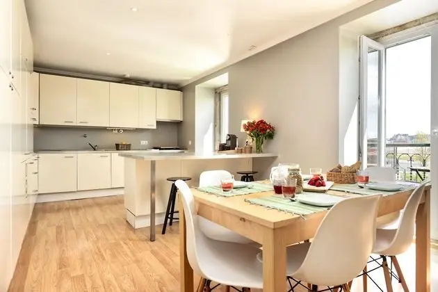 Apart Daire, 3 Yatak Odası, Nehir Manzaralı