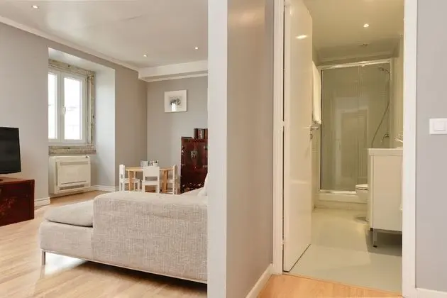 Apart Daire, 3 Yatak Odası, Nehir Manzaralı