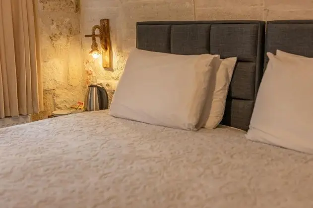 Special Stone Room,    , Jakuzili
