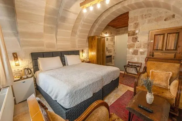 Special Stone Room,    , Jakuzili
