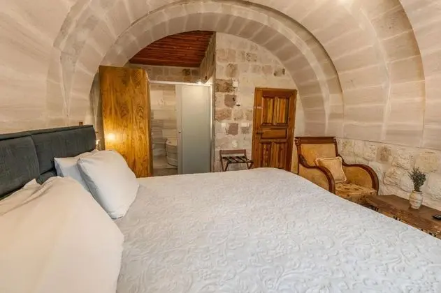 Special Stone Room,    , Jakuzili