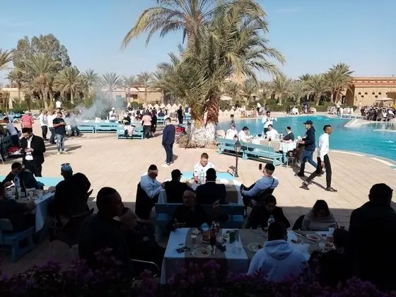 Süit, 1 En Büyük (King) Boy Yatak, Havuz Manzaralı