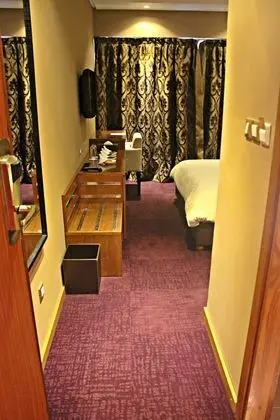 Deluxe Tek Büyük Yataklı Oda, 1 Büyük (Queen) Boy Yatak, Sigara İçilmez, Şehir Manzaralı