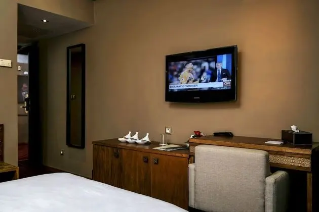 Deluxe Tek Büyük Yataklı Oda, 1 Büyük (Queen) Boy Yatak, Sigara İçilmez, Şehir Manzaralı