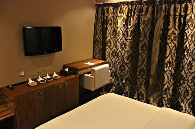 Deluxe Tek Büyük Yataklı Oda, 1 Büyük (Queen) Boy Yatak, Sigara İçilmez, Şehir Manzaralı