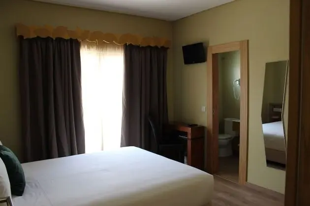 Comfort Tek Büyük Yataklı Oda, Göl Manzaralı