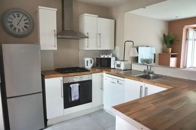 Apart Daire, Özel Banyo (Belfast Corporate House)