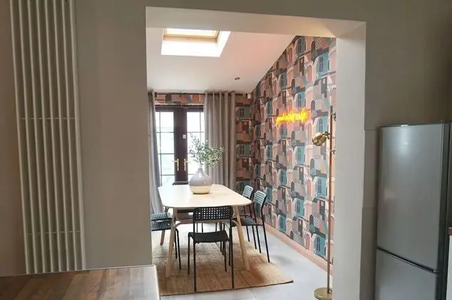 Apart Daire, Özel Banyo (Belfast Corporate House)