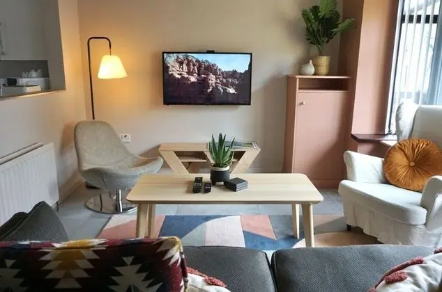 Apart Daire, Özel Banyo (Belfast Corporate House)