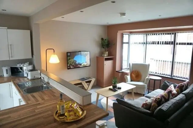 Apart Daire, Özel Banyo (Belfast Corporate House)