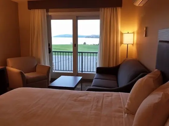 Ocean View, One King, Junior Suite Balcony