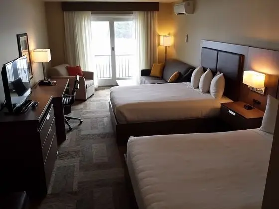 Ocean View, Two Queens, Junior Suite Balcony
